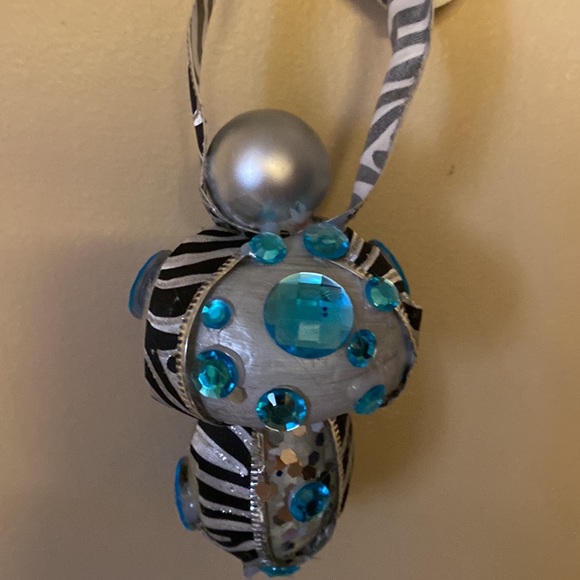 Holiday Fairy Mushroom - Picture 2 of 6